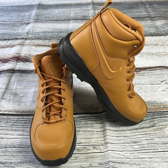 Nike Manoa LTR Wheat/Wheat-Black Size 6Y (GS)  ( BQ5372-700 ) - Picture 5 of 9